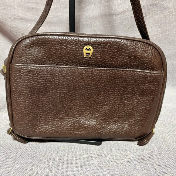Aigner Crossbody - Picture 1 of 8